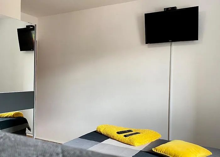 Laveruda With Balcony And Free Parking Διαμέρισμα *